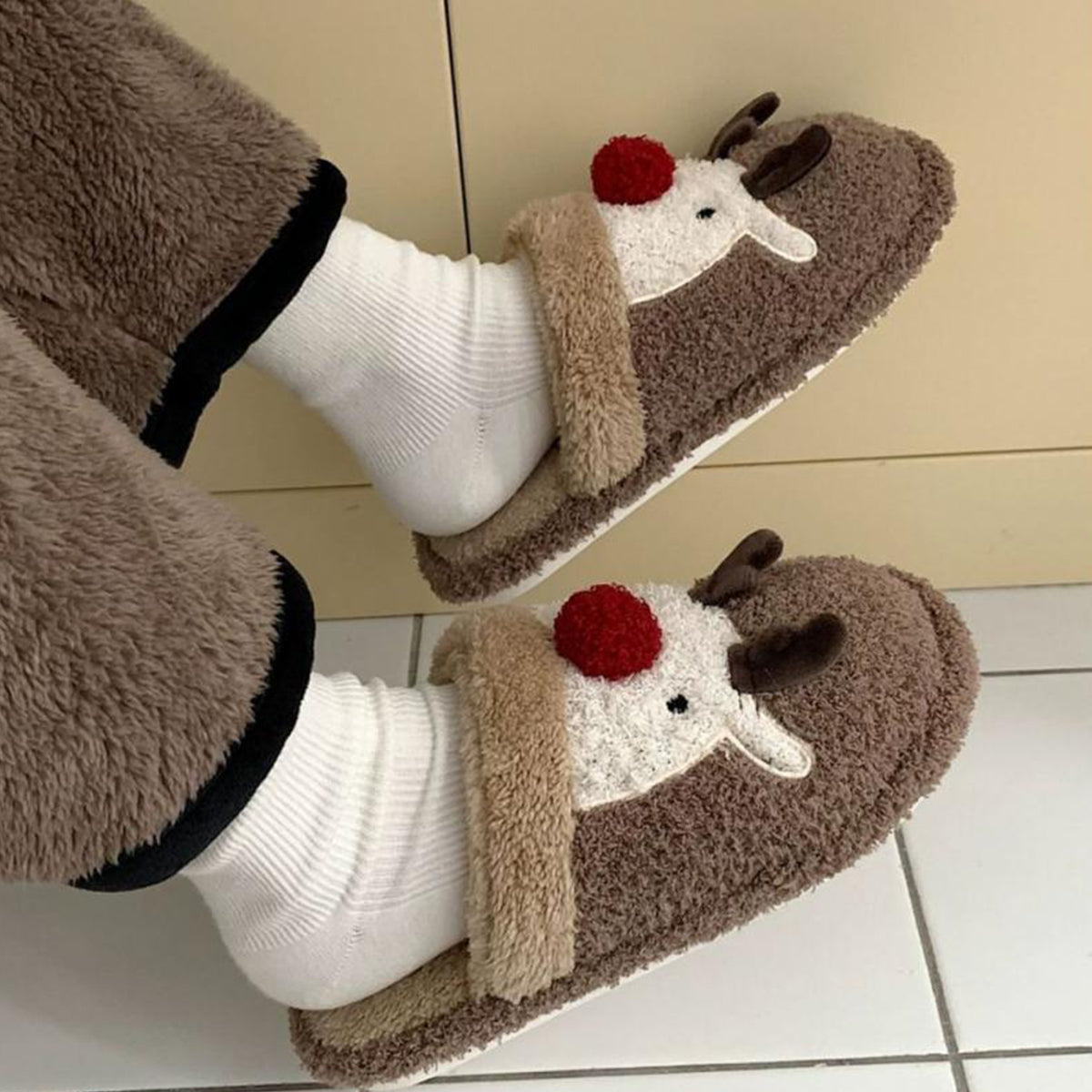 Winter Christmas Elk Plush Slippers Non-Slip Cotton Slippers