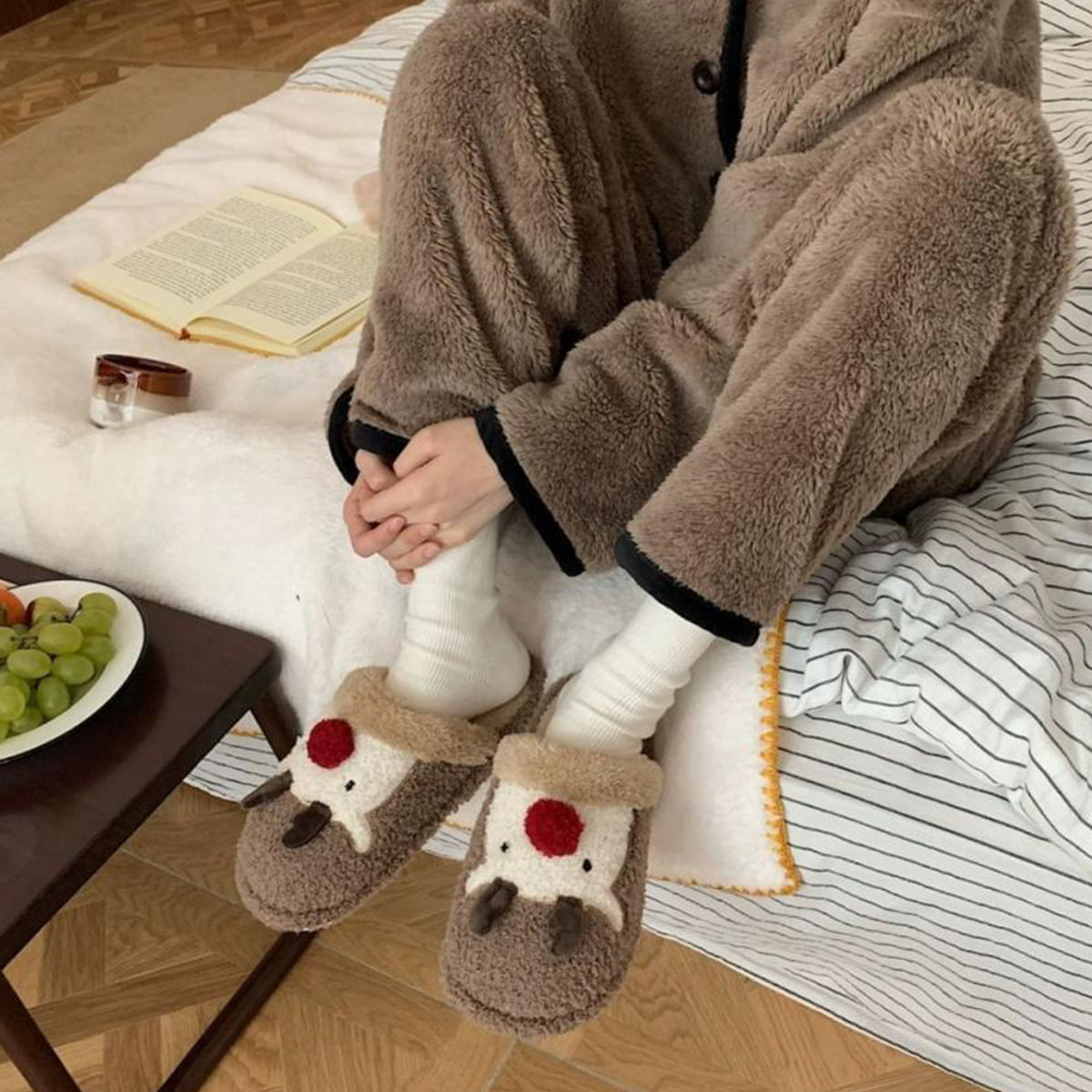 Winter Christmas Elk Plush Slippers Non-Slip Cotton Slippers