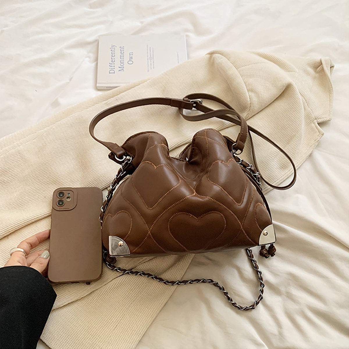 2025 Popular Women's Crossbody Bag Single Shoulder Bucket Bag