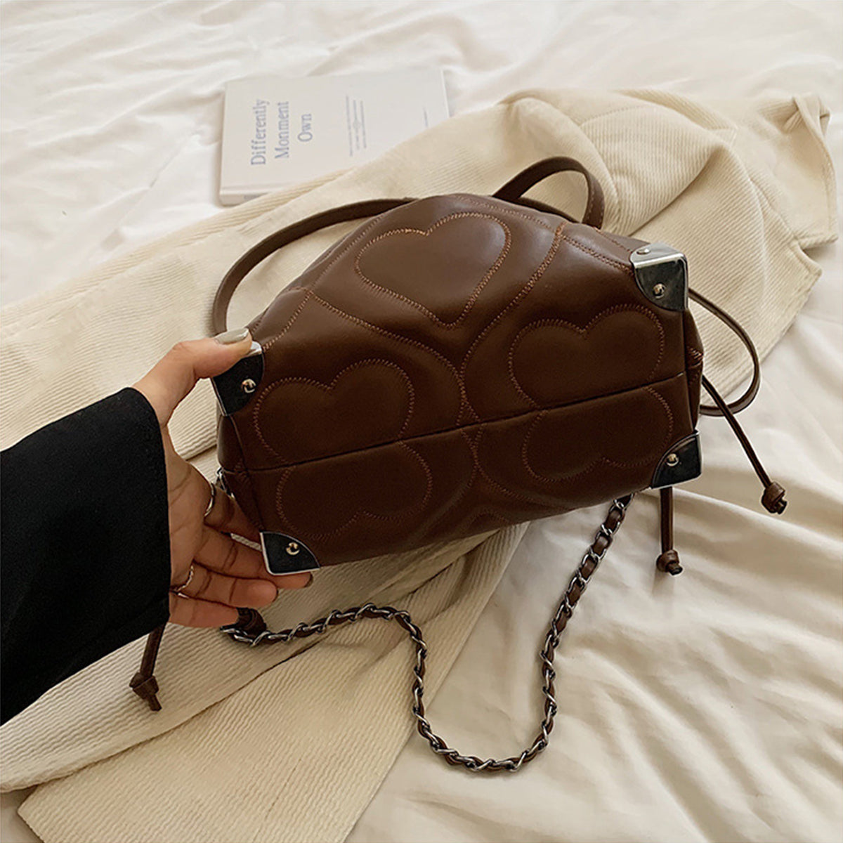 2025 Popular Women's Crossbody Bag Single Shoulder Bucket Bag