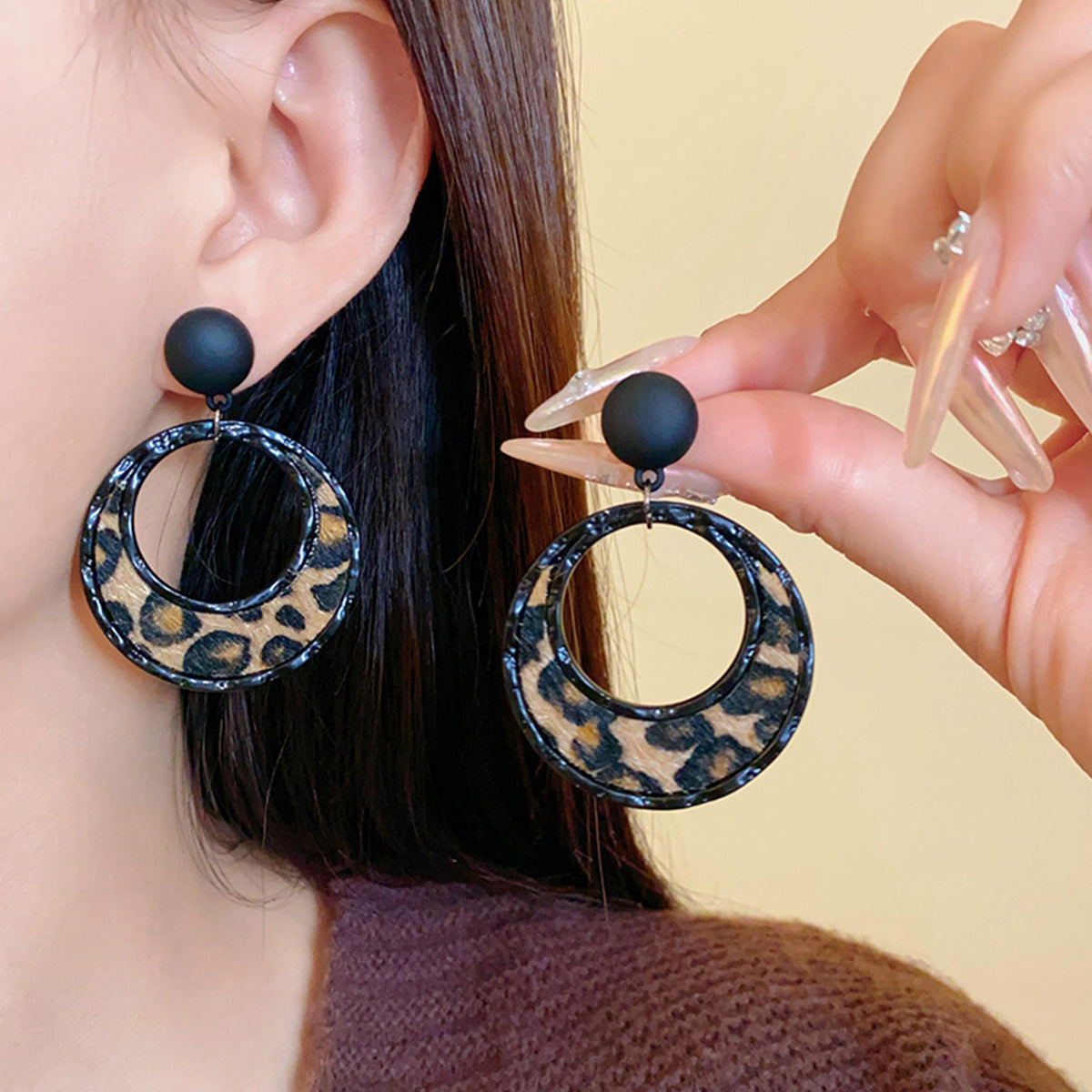 Silver Needle Artificial Leather Leopard Round Earrings