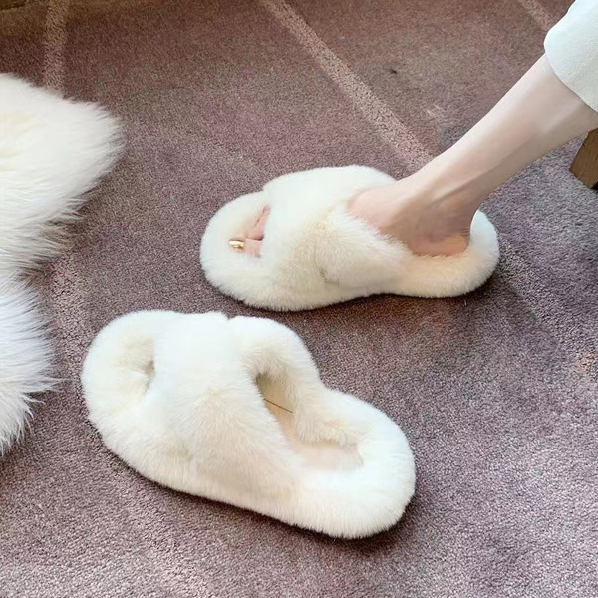 Autumn Winter Thick-Soled Furry Slippers for Women