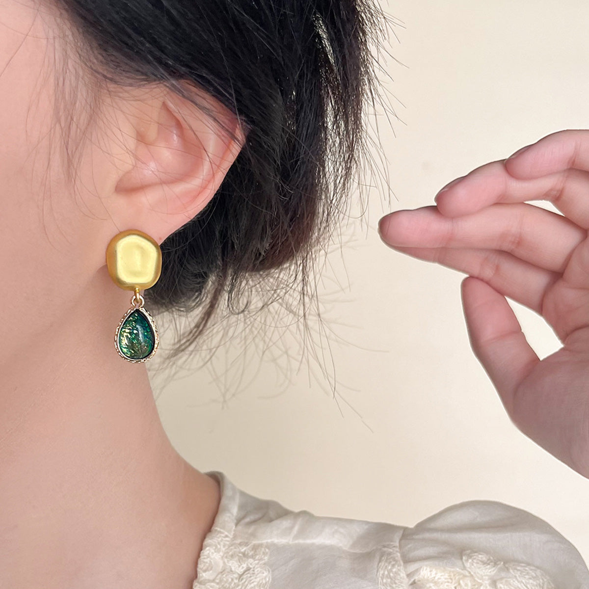 Natural Shell Tassel Earrings