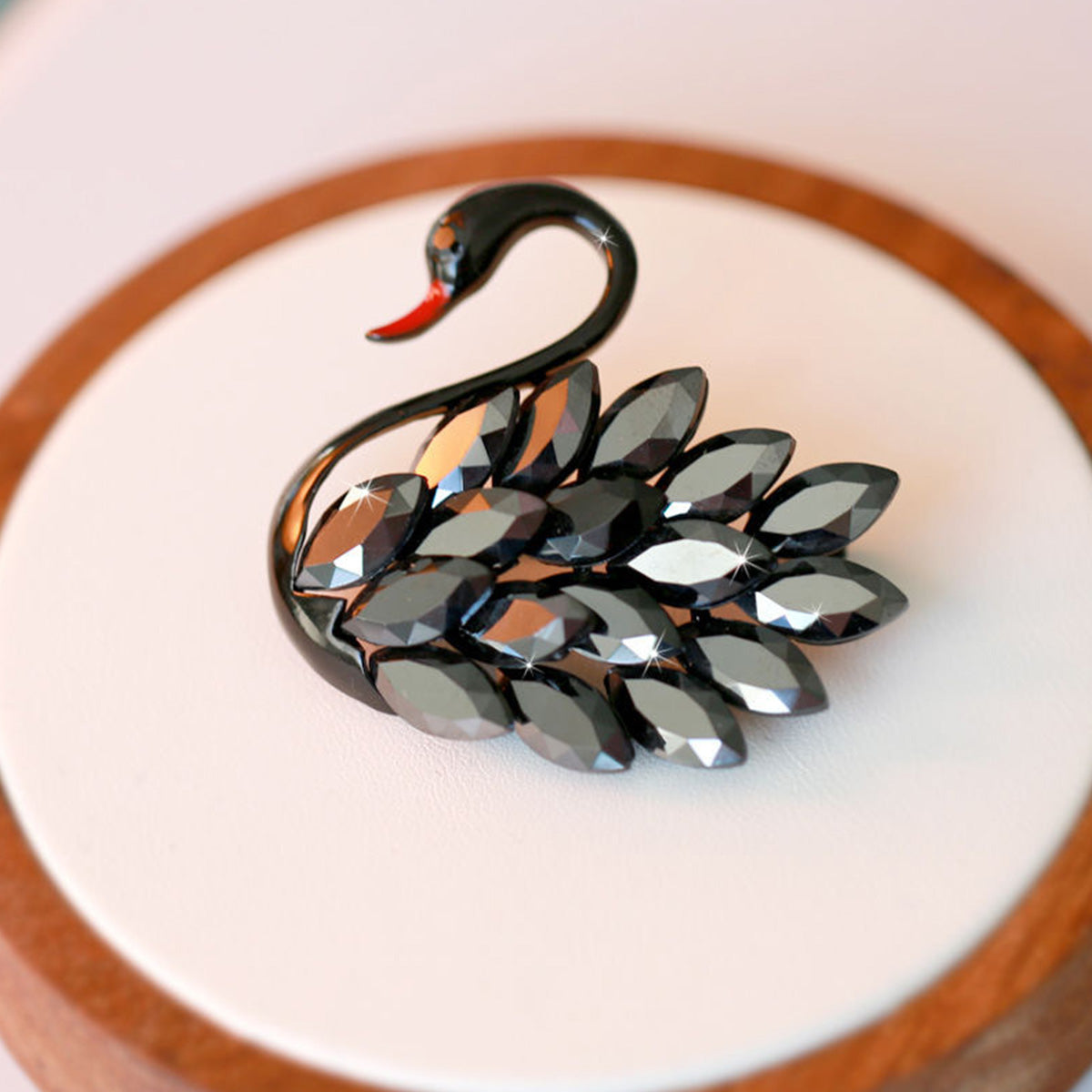 Black Swan High-end Clothing Accessories Brooch