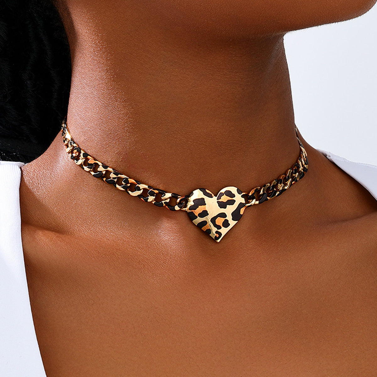 Fashion Retro Metal Leopard Print Heart Necklace