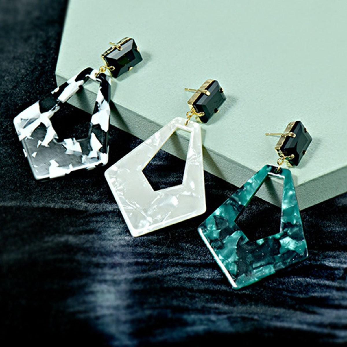 Fashion Retro Green Acrylic Diamond Earrings