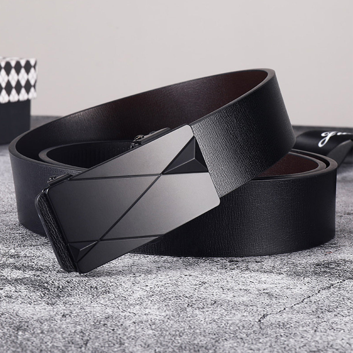 Men's Trendy Business Belt Without Toothless Buckle