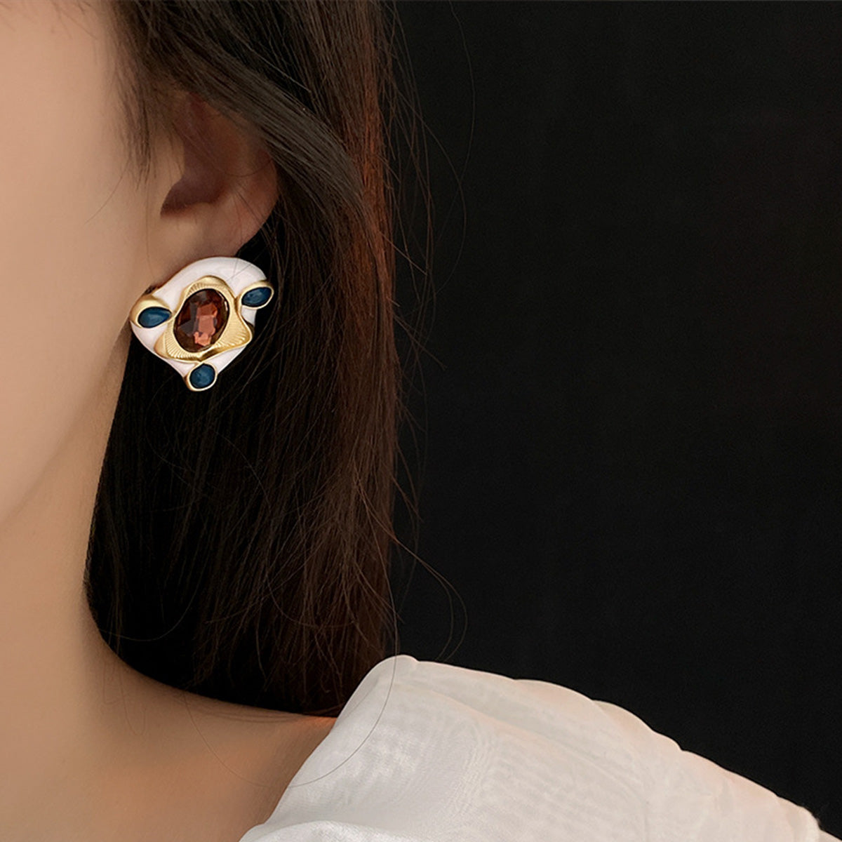 Silver Needle Triangle High-end Earrings