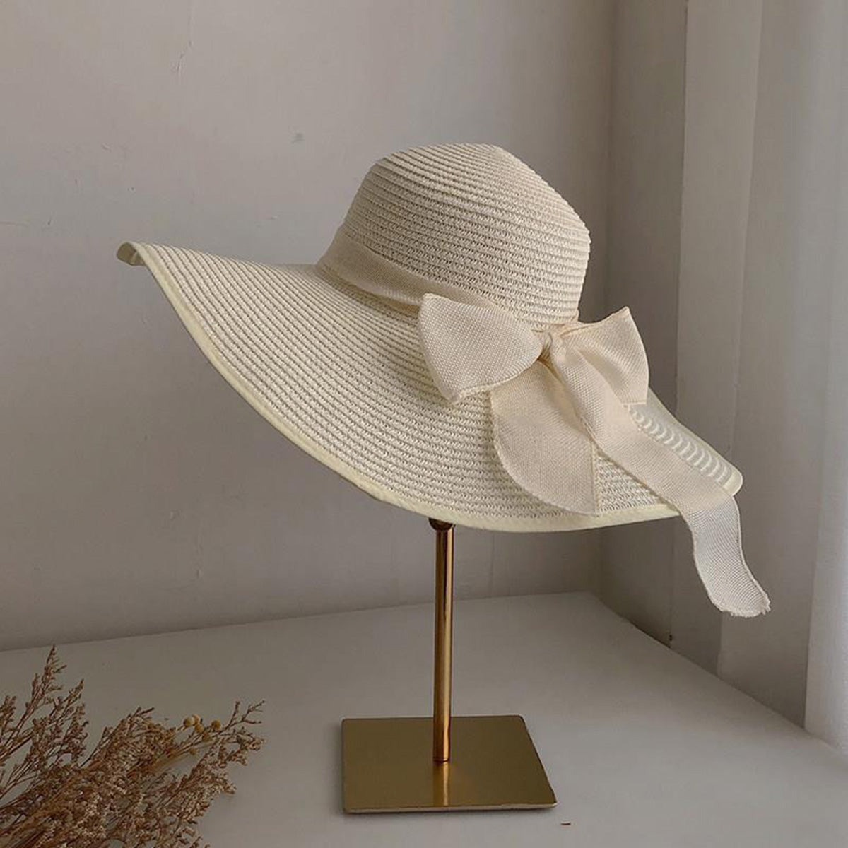 Extra Large Brim Straw Hat for Women