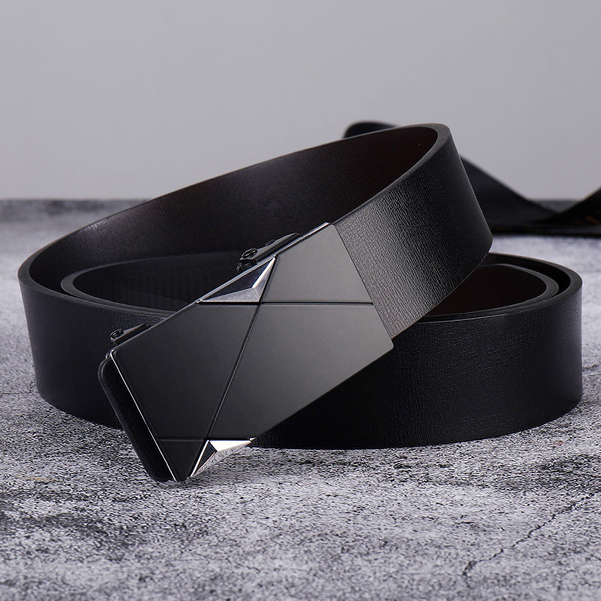 Men's Trendy Business Belt Without Toothless Buckle