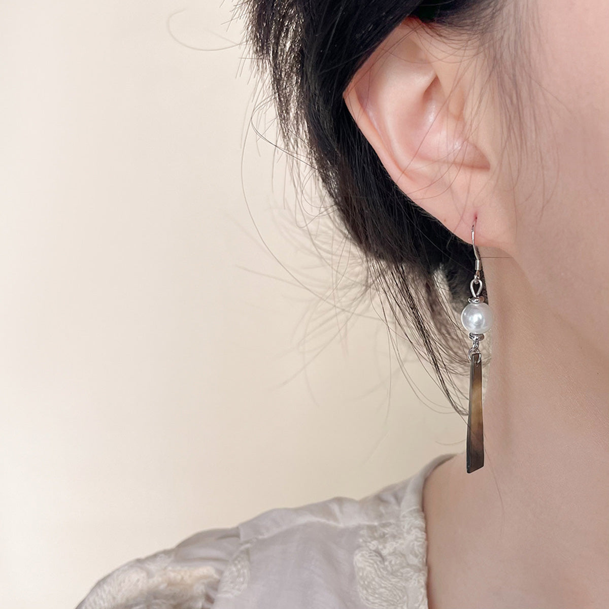 Natural Shell Tassel Earrings