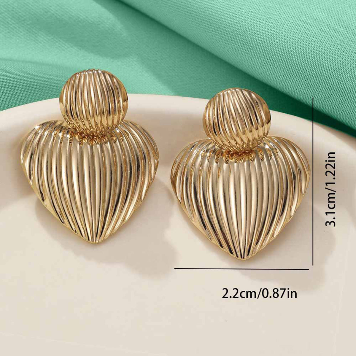 Ladies' Simple Shell Texture Heart-Shaped Earrings