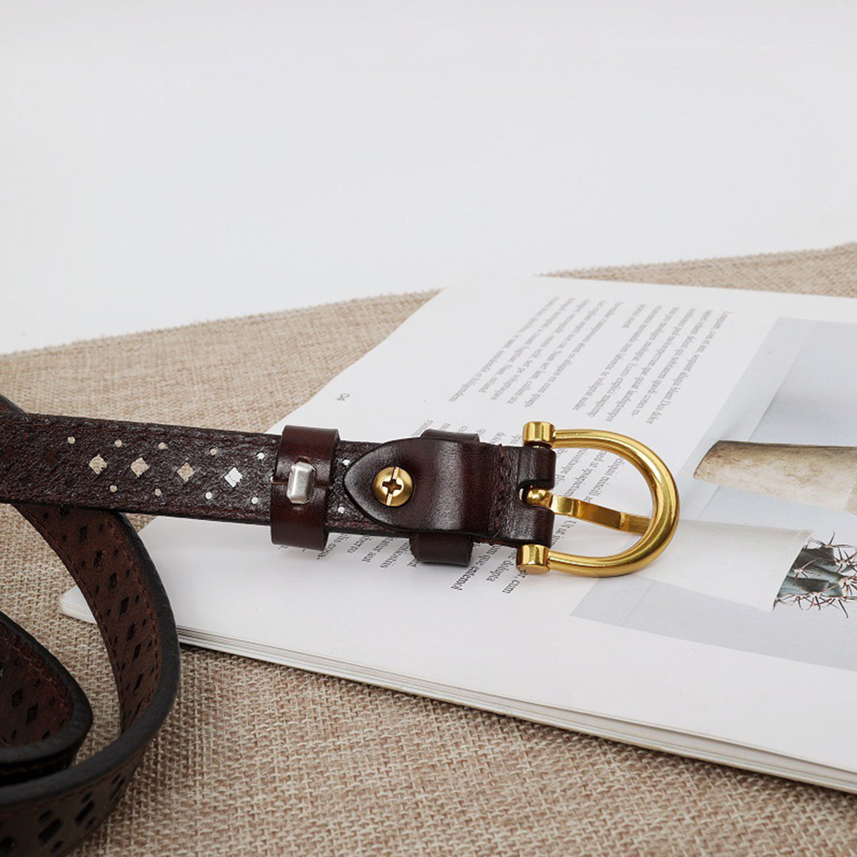Top-Grain Cowhide Brown Retro Hollow Belt