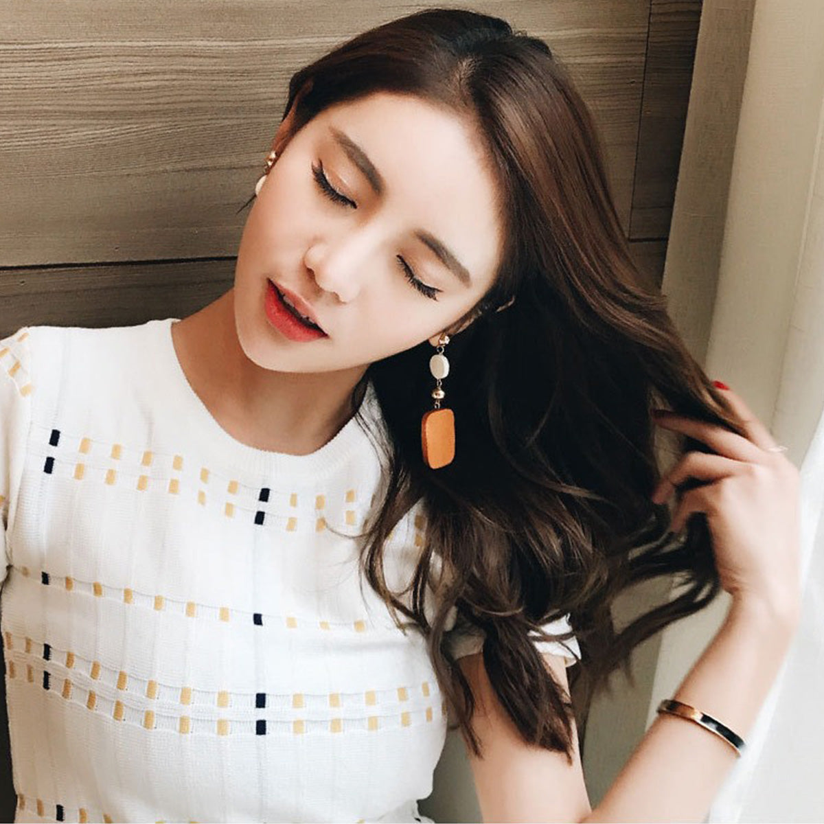 Ladies Retro Long Wooden Earrings