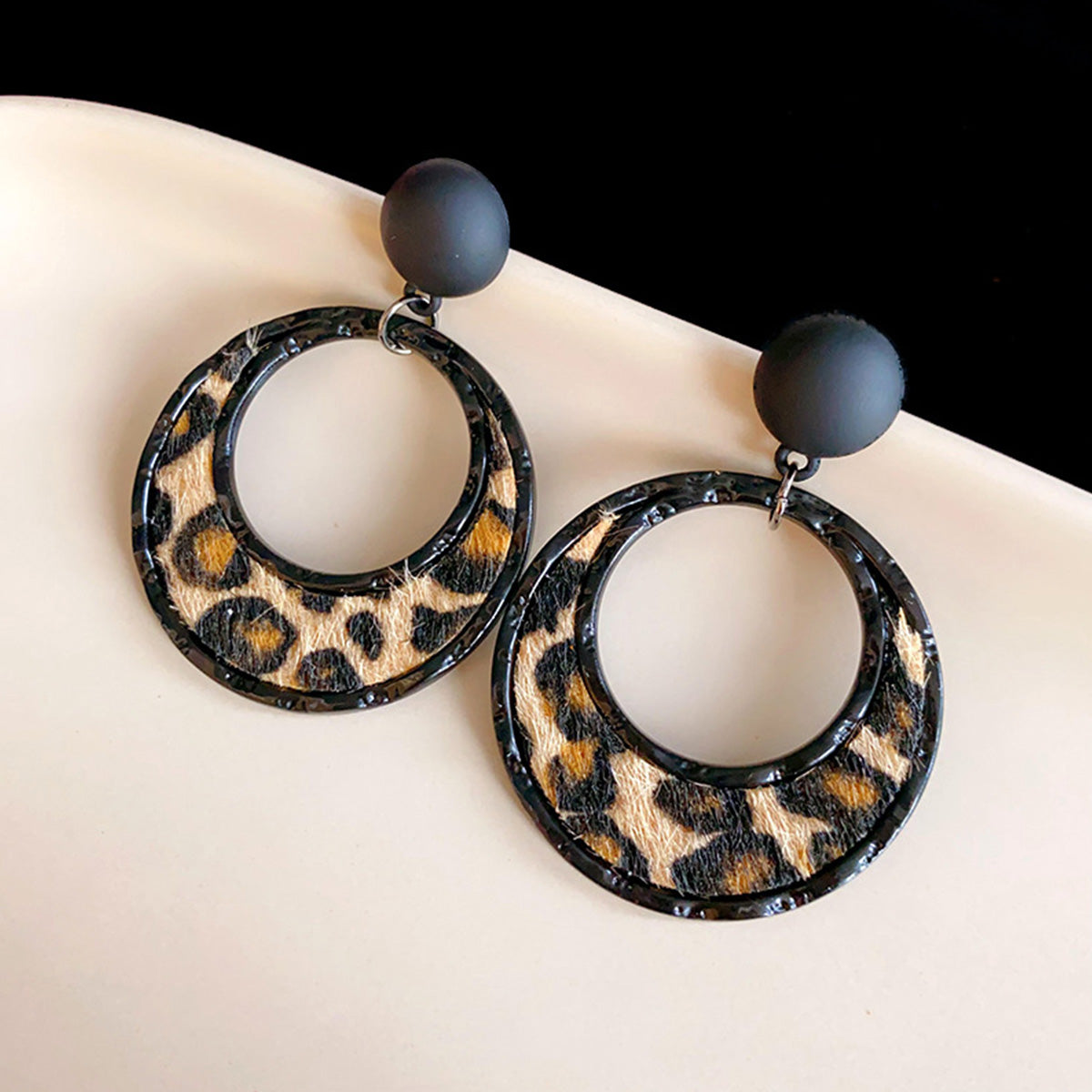 Silver Needle Artificial Leather Leopard Round Earrings