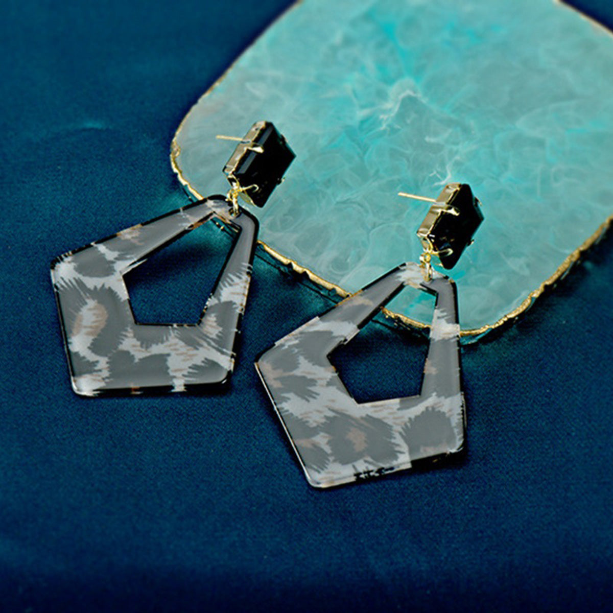 Fashion Retro Green Acrylic Diamond Earrings