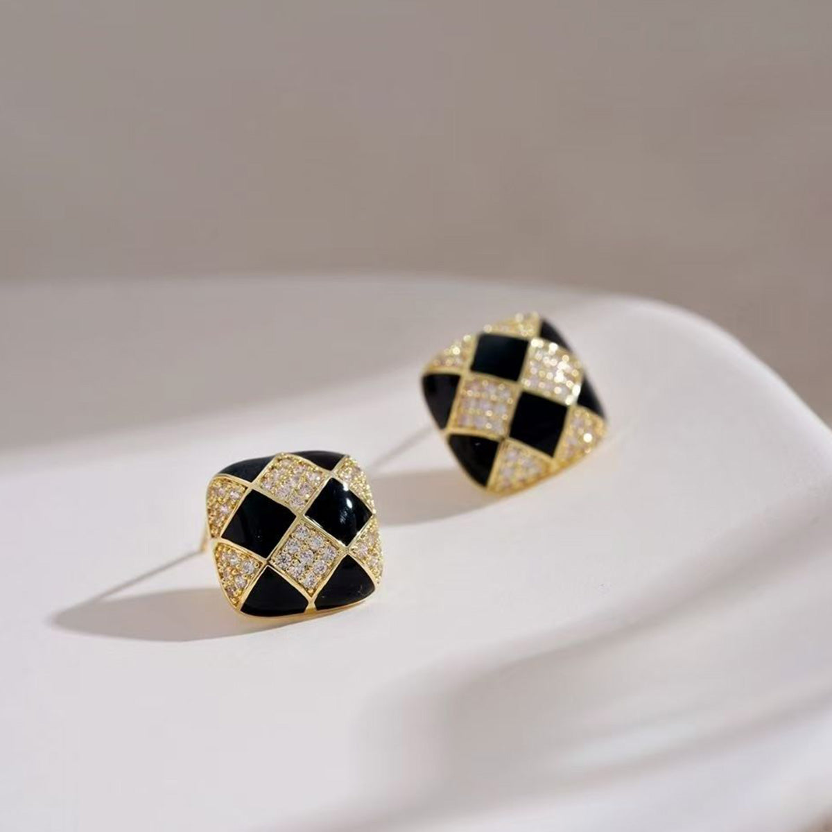 Checkerboard Square Temperament Versatile Earrings