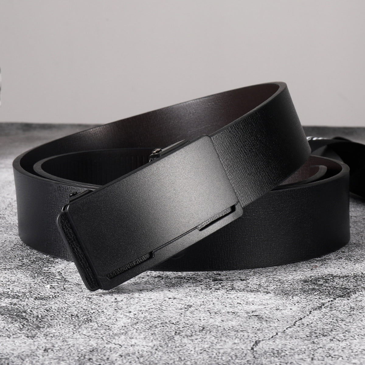 Men's Trendy Business Belt Without Toothless Buckle