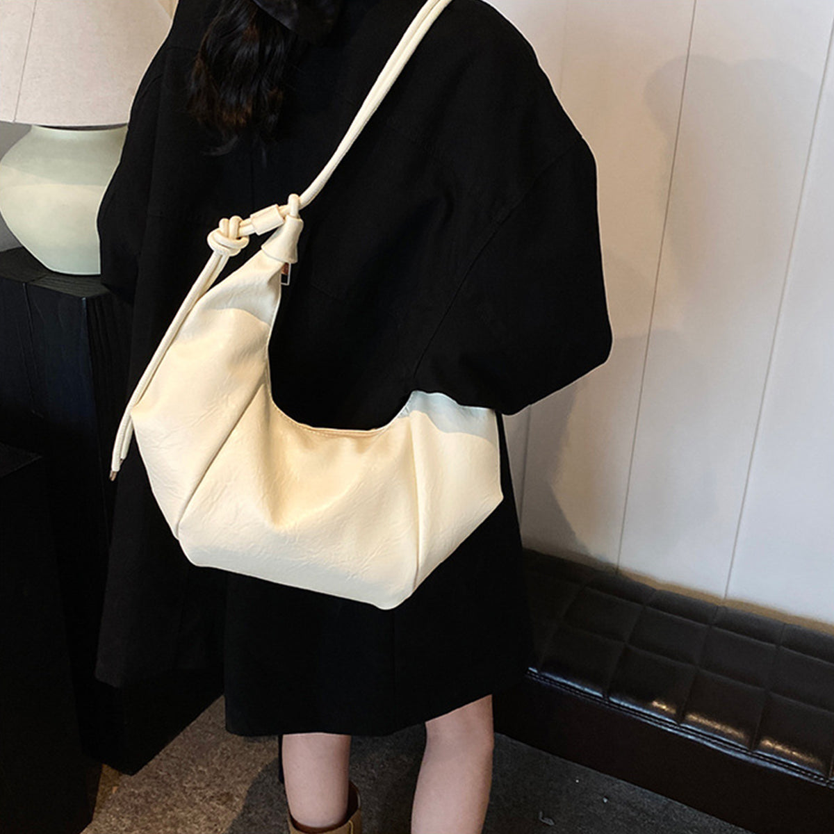 Autumn winter retro crossbody bag dumpling bag