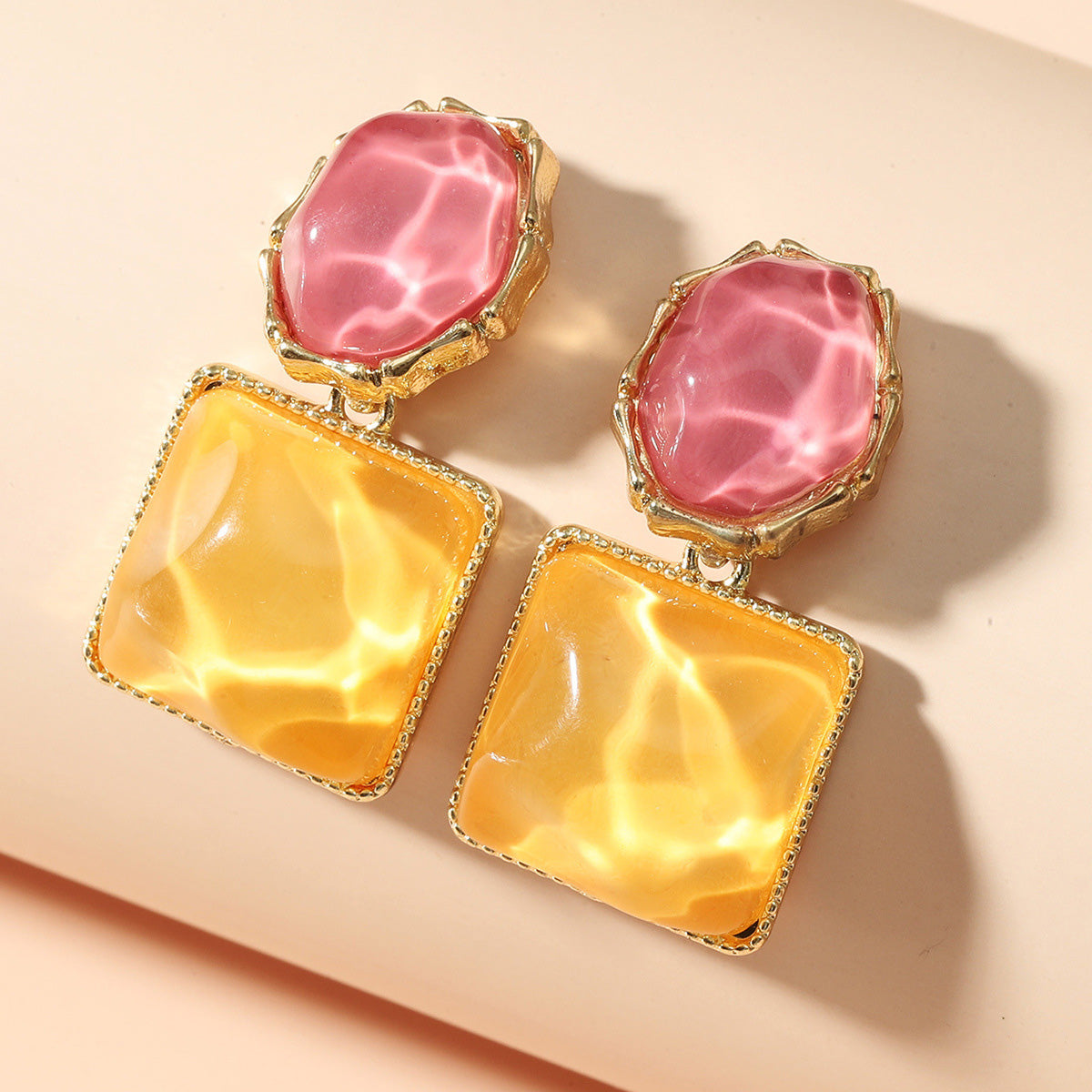 Women Diamond-Shaped Elegant Stylish Earrings