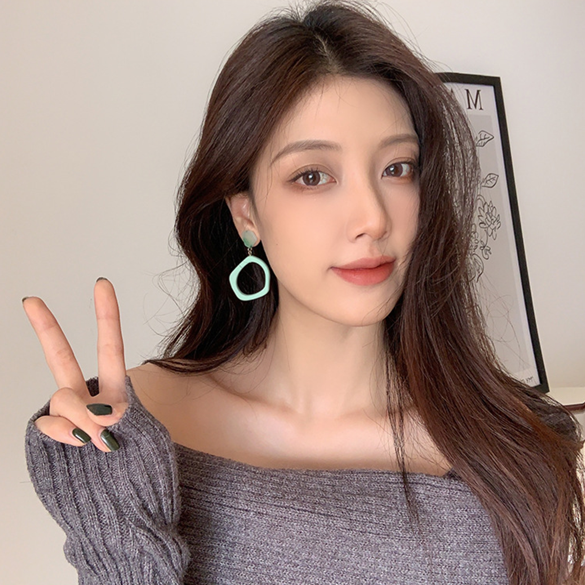 Etro Hong Kong Style Design Acrylic Earrings