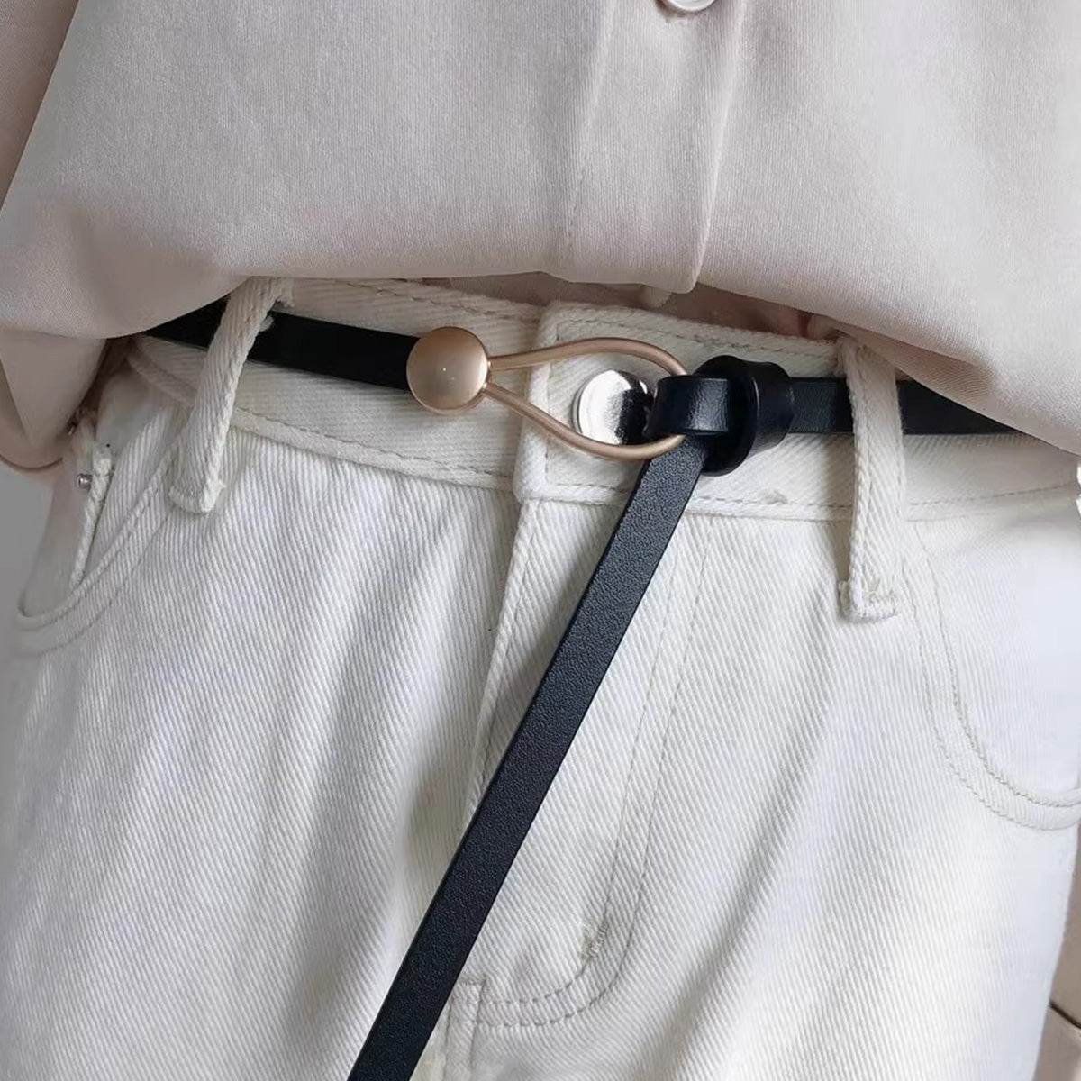 Fashionable Belt for Ladies’ Suits