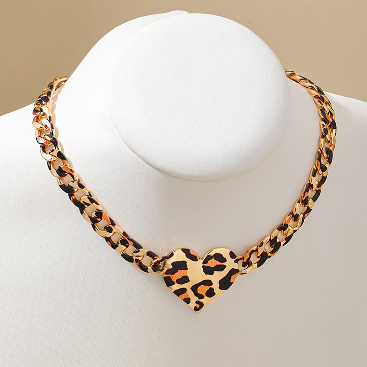 Fashion Retro Metal Leopard Print Heart Necklace