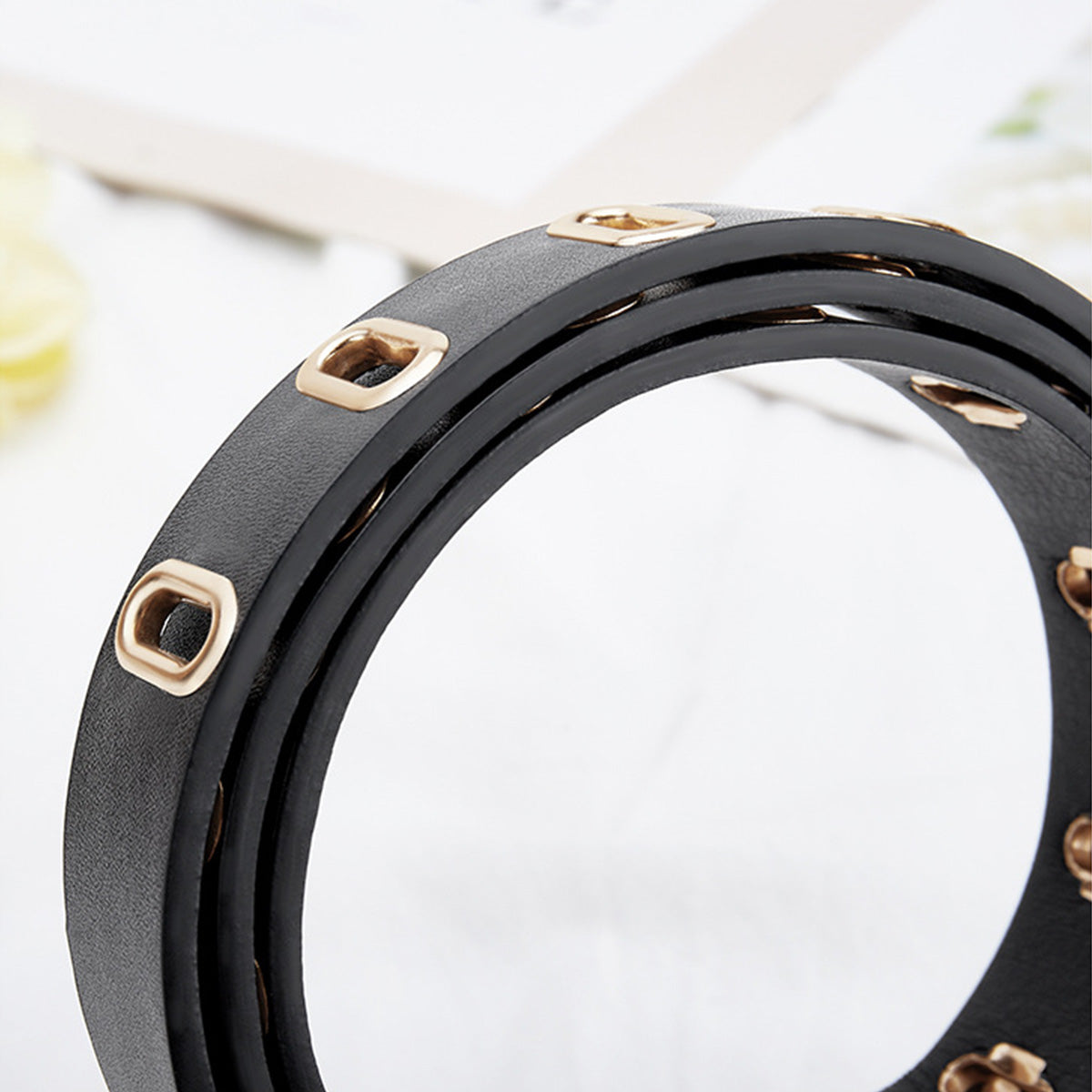 Multi-hole Round Buckle Steam Eyelet Jeans Belt