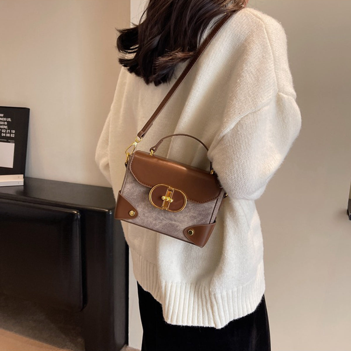 Retro Shoulder Messenger Bag Handbag Small Square Bag