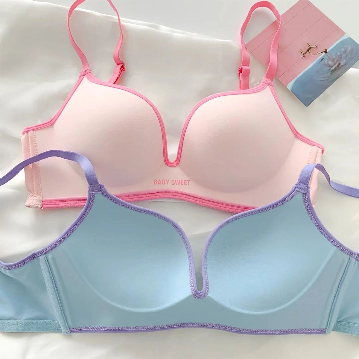 Colorful Jumping Girl Seamless Bra