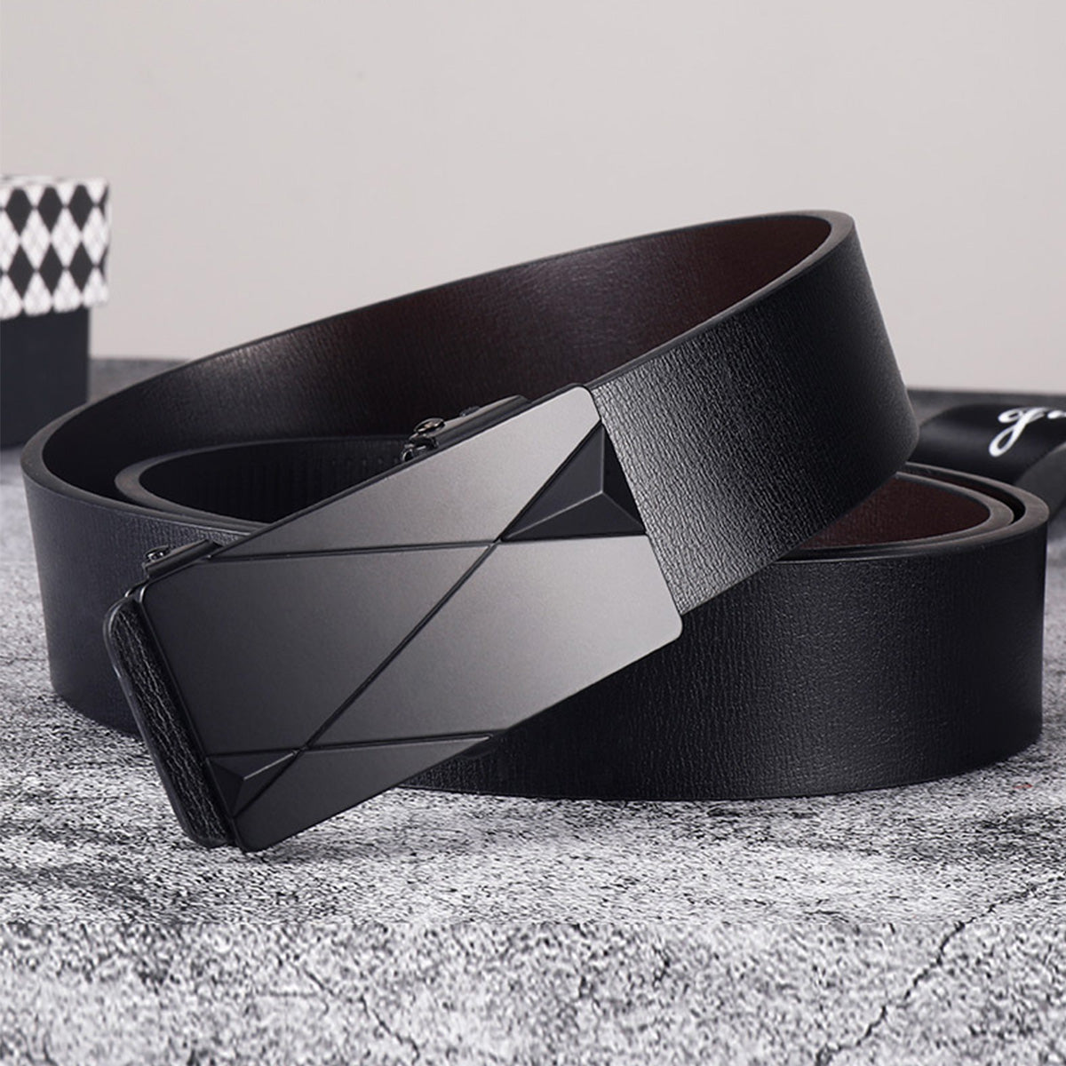 Men's Trendy Business Belt Without Toothless Buckle