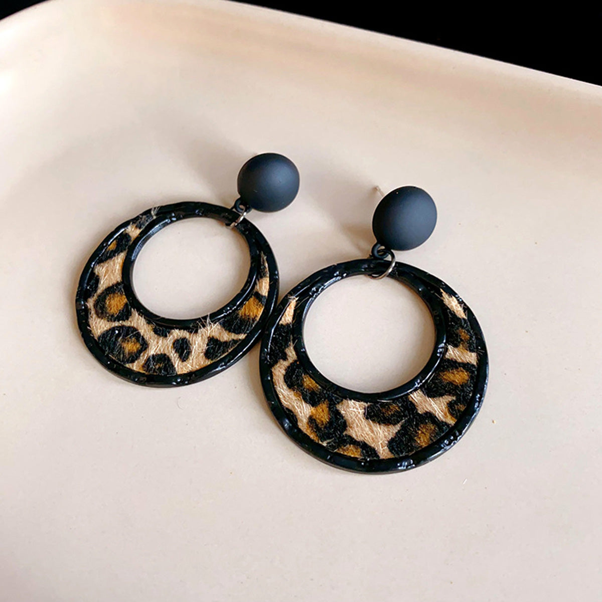 Silver Needle Artificial Leather Leopard Round Earrings