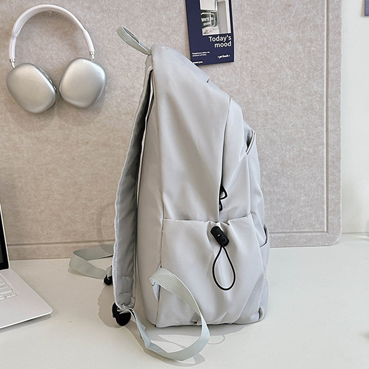 Fashionable Commuter Travel Backpack for Middle School Students
