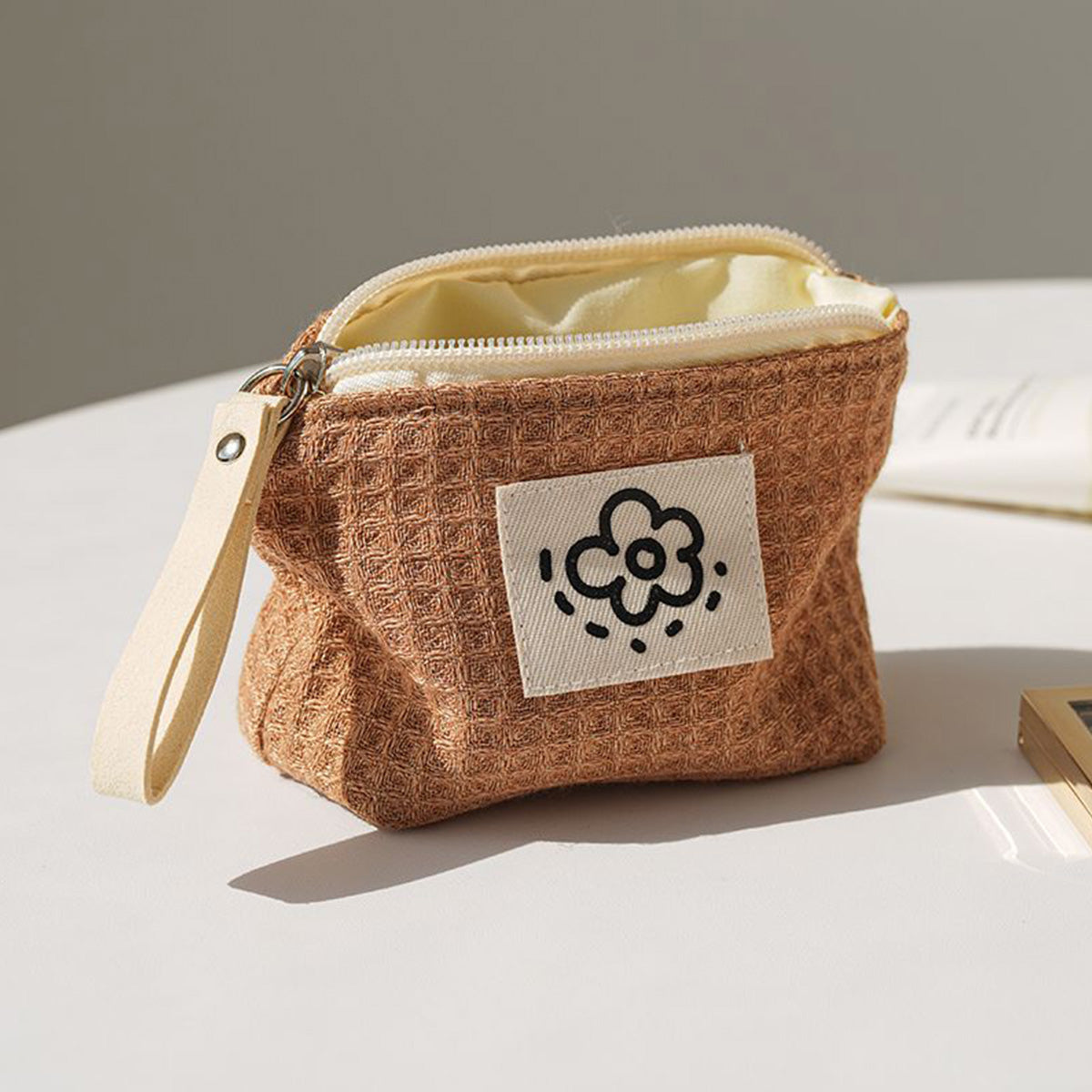 Cute Simple Fresh Flower Coin Purse