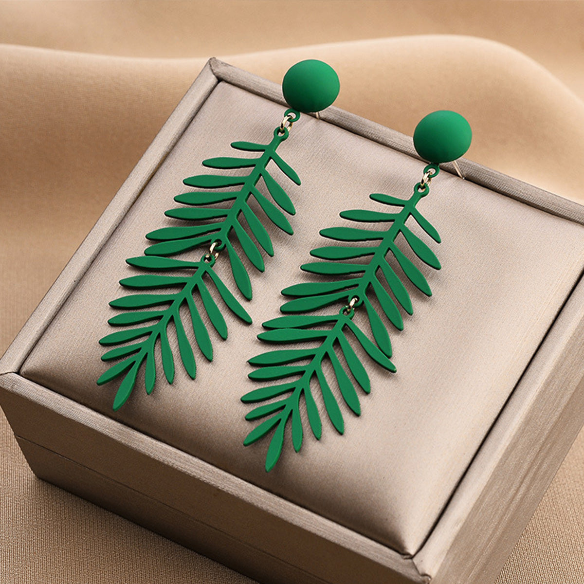 Silver Needle Korean Retro Green Leaf Earrings
