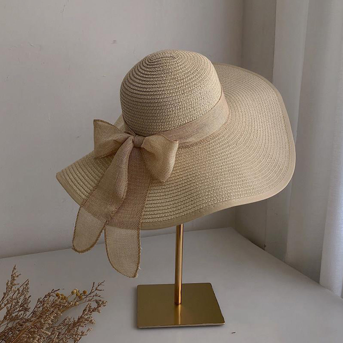 Extra Large Brim Straw Hat for Women