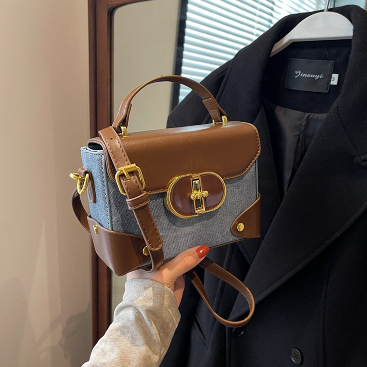 Retro Shoulder Messenger Bag Handbag Small Square Bag