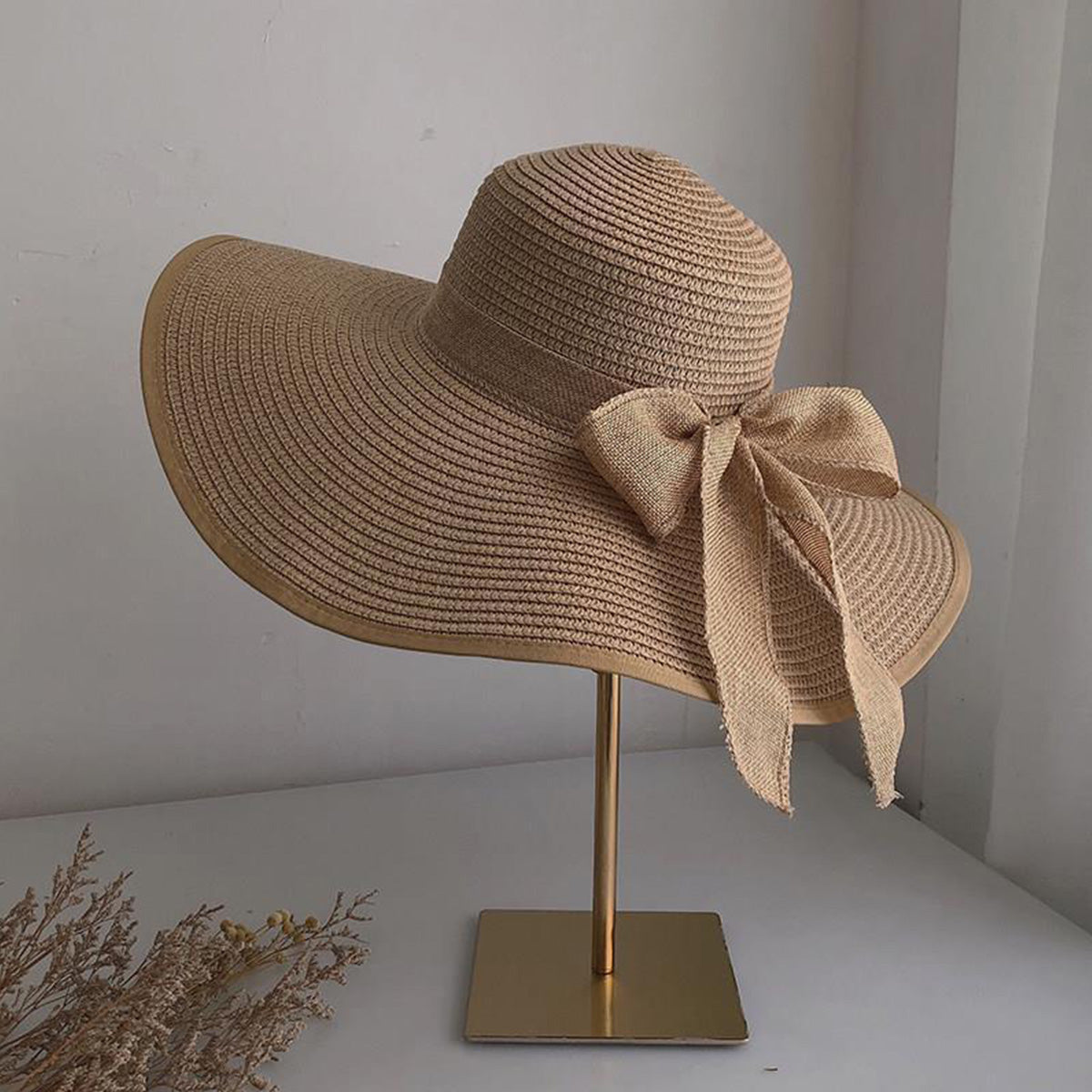 Extra Large Brim Straw Hat for Women