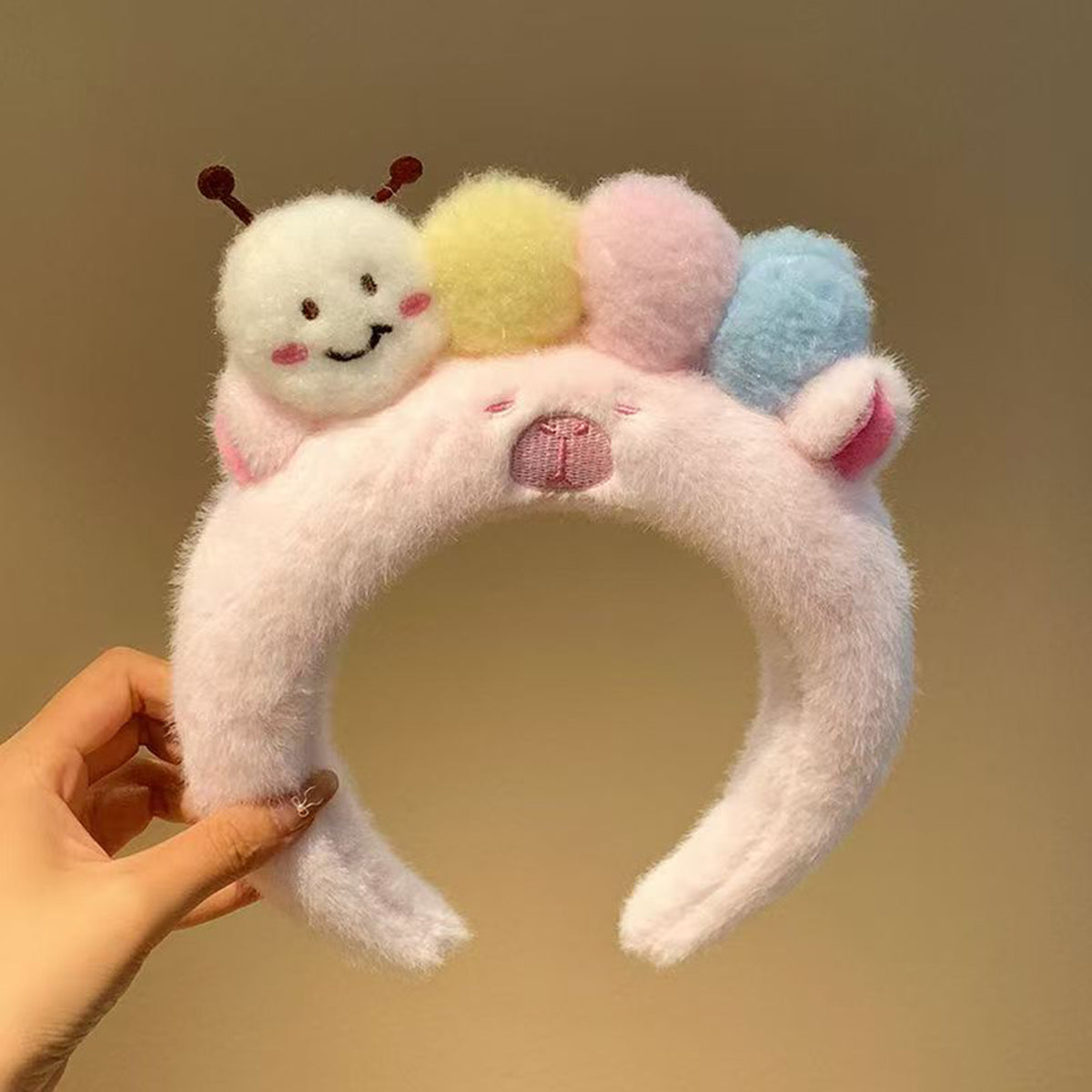 Caterpillar Wide-Brimmed Face-Washing Headband