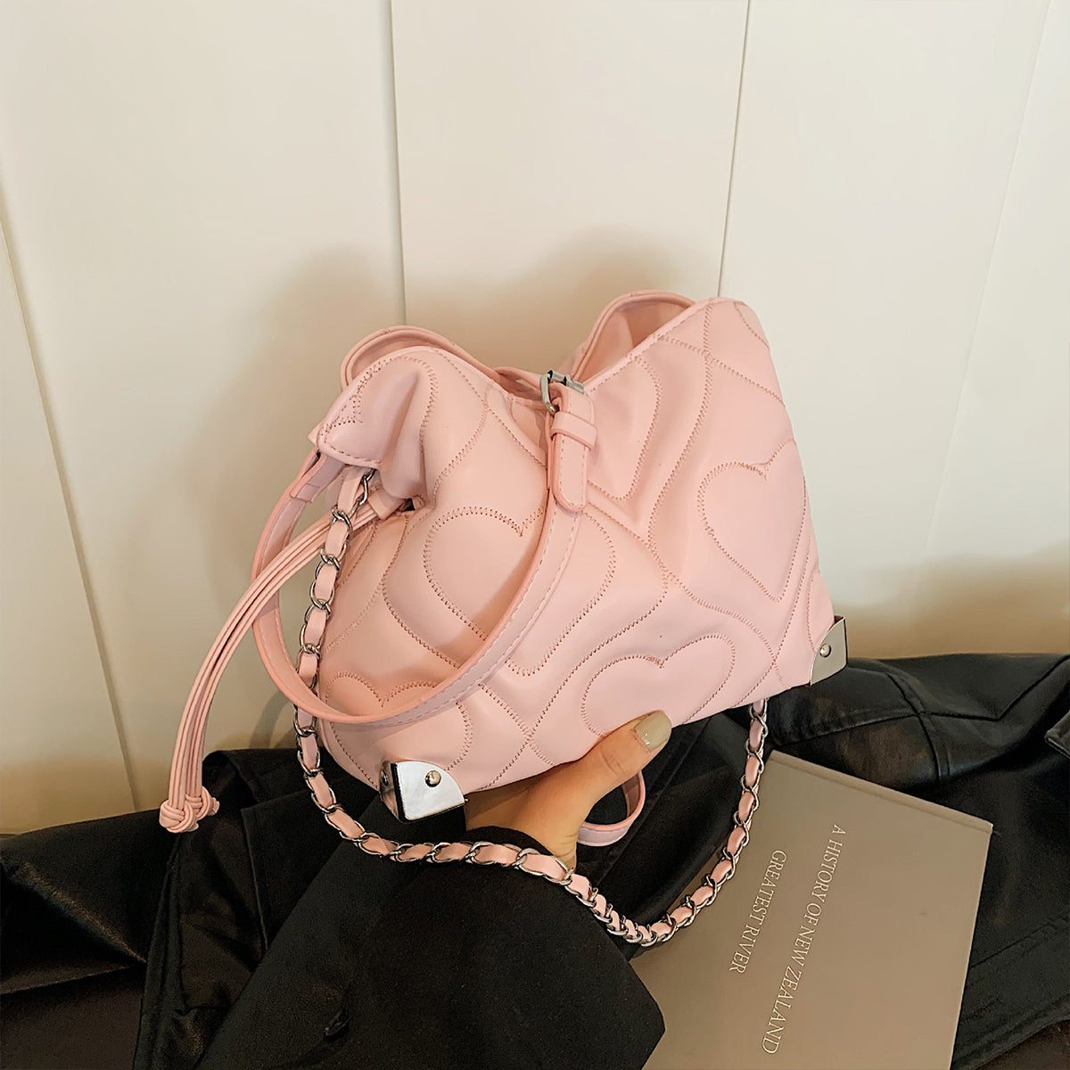 2025 Popular Women's Crossbody Bag Single Shoulder Bucket Bag