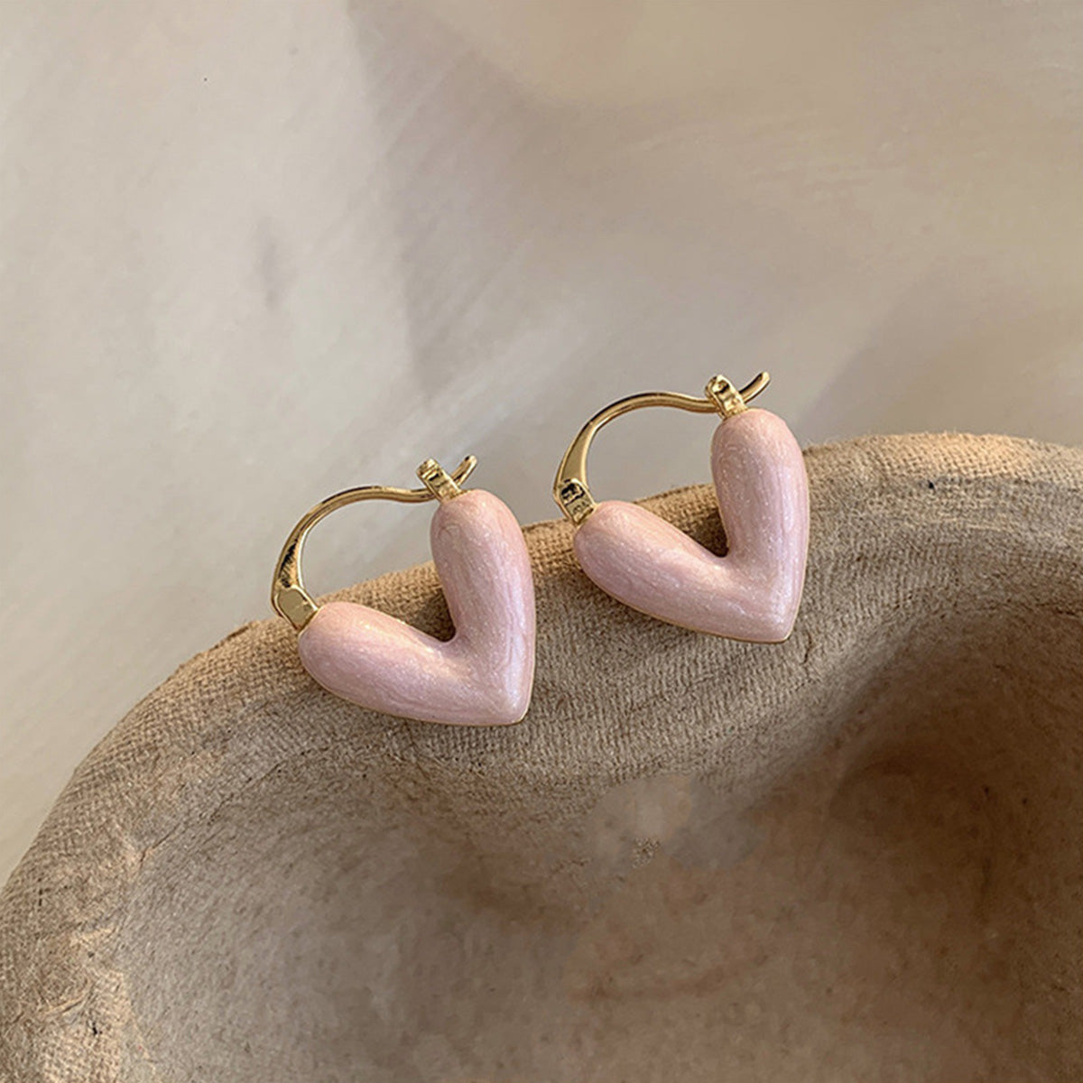 Women's Love Heart High-End Peach Heart Earrings