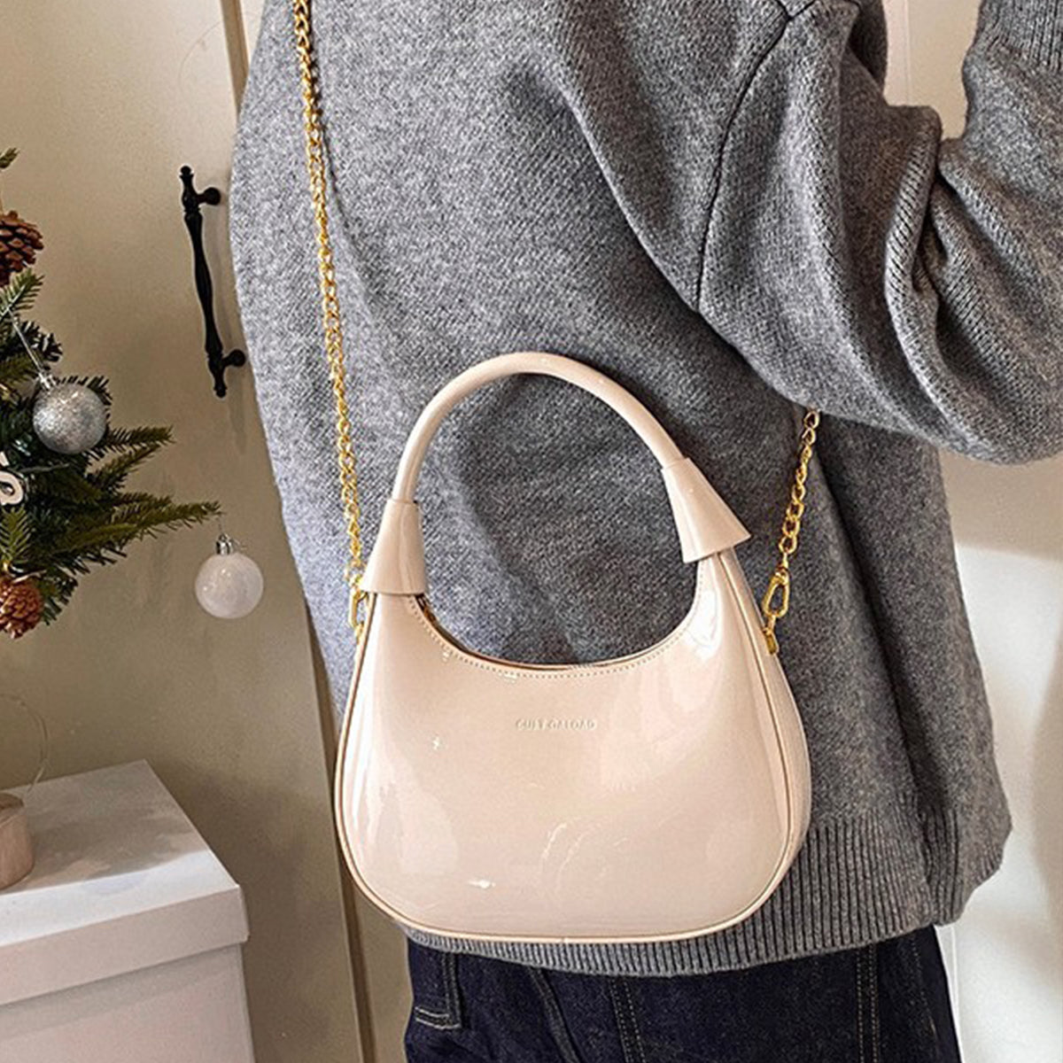 Burgundy Patent Leather  Handbag U-shaped Dumpling Bag