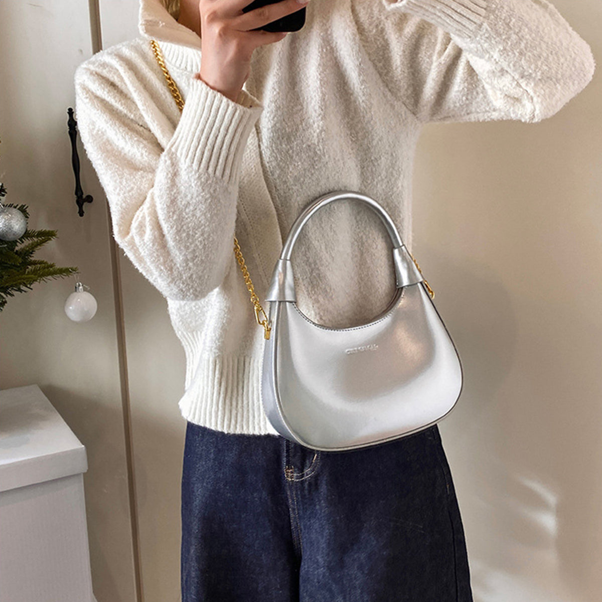 Burgundy Patent Leather  Handbag U-shaped Dumpling Bag