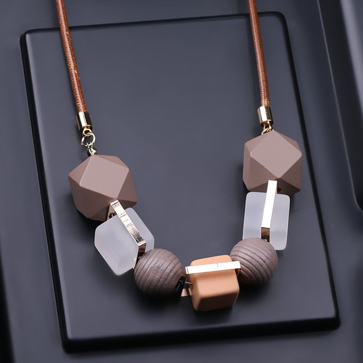 New Style Personality Temperament Small Skirt Shirt Necklace