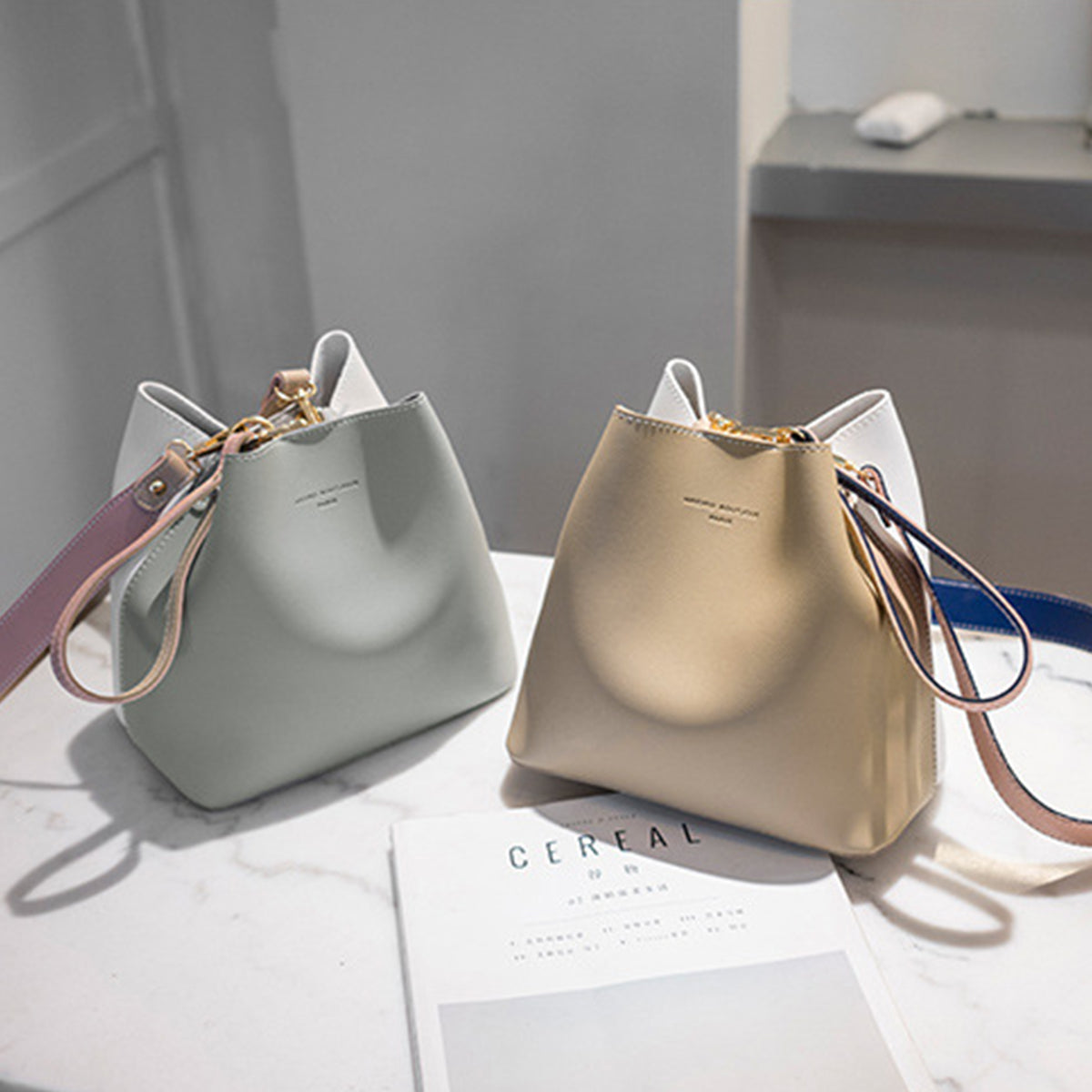 Women's Bucket Bag Single Shoulder Crossbody Bag Fashion Decoration