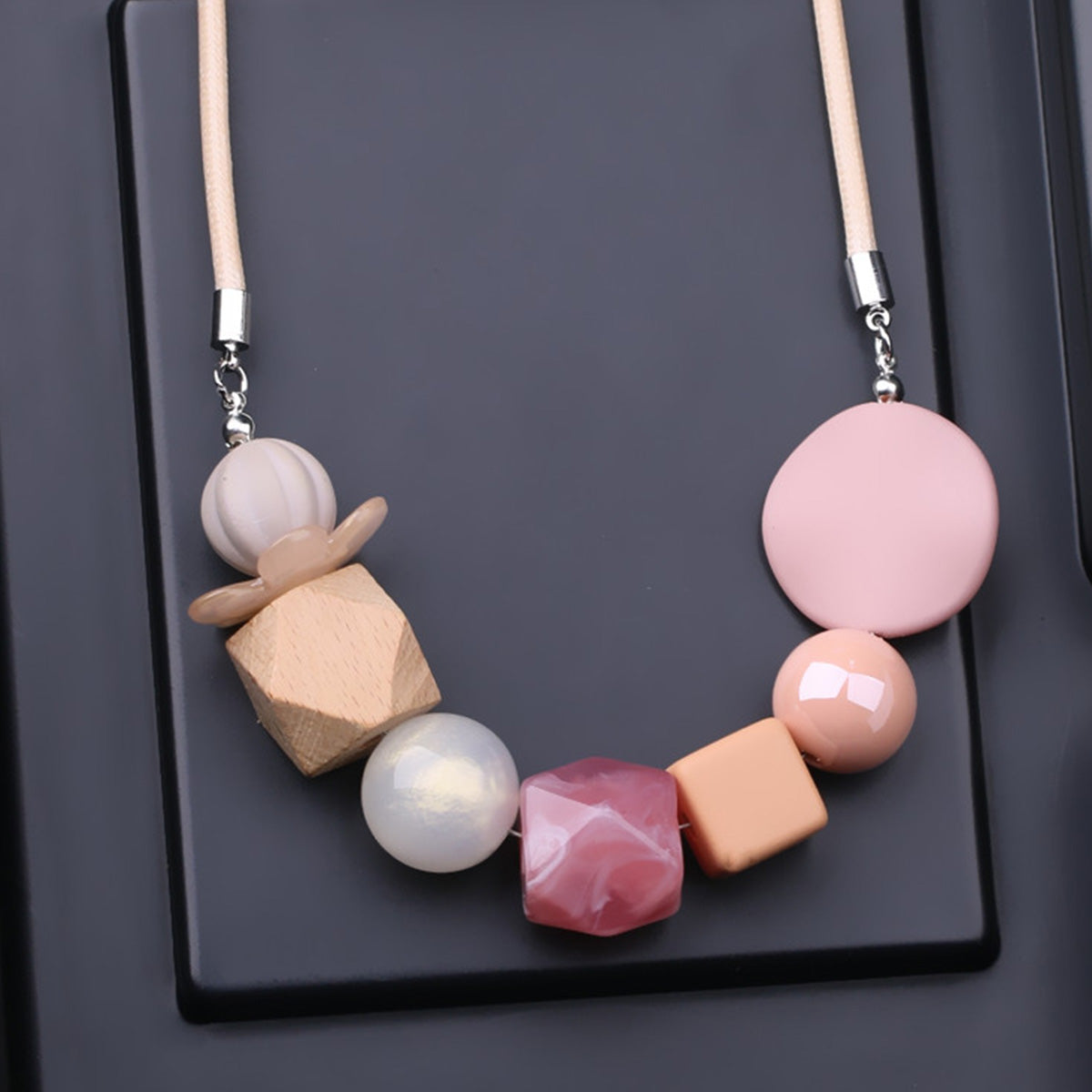 New Style Personality Temperament Small Skirt Shirt Necklace