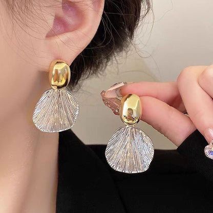 High-End Shell Design Earrings