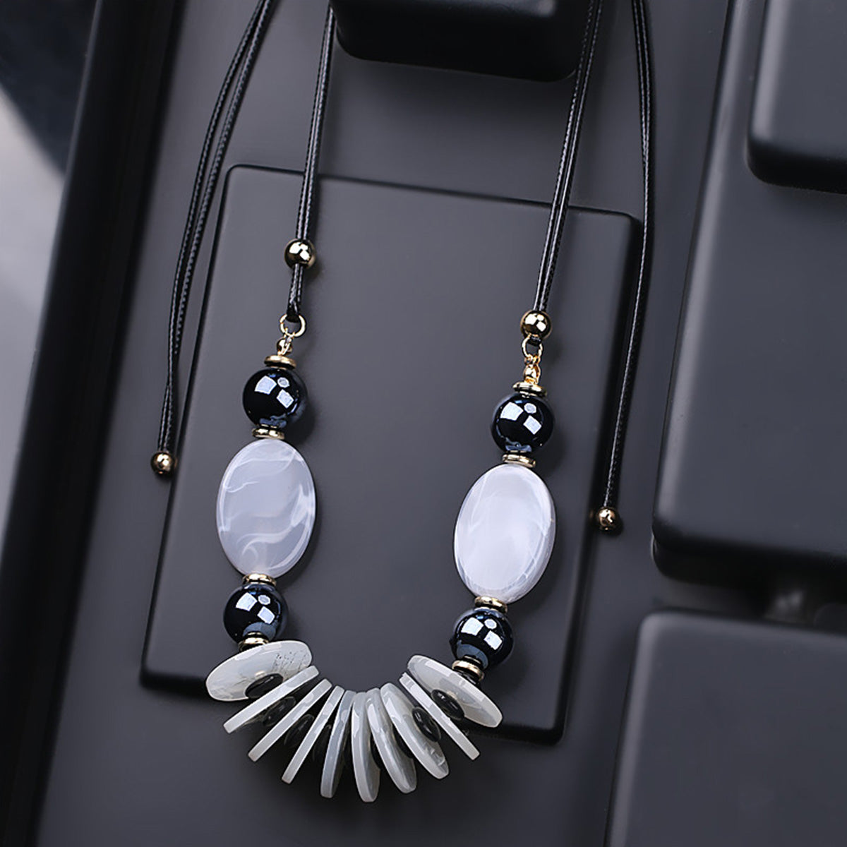 New Style Personality Temperament Small Skirt Shirt Necklace