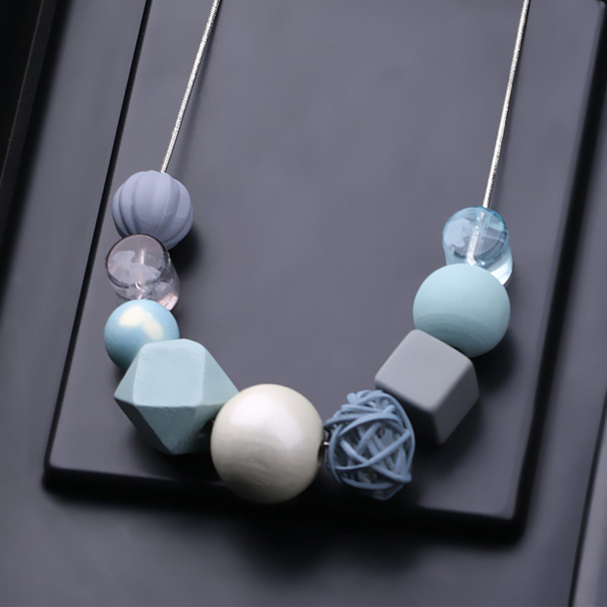 New Style Personality Temperament Small Skirt Shirt Necklace