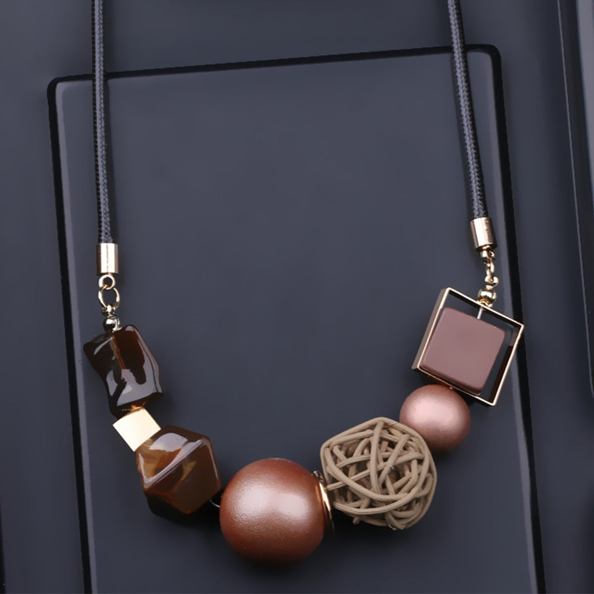 New Style Personality Temperament Small Skirt Shirt Necklace